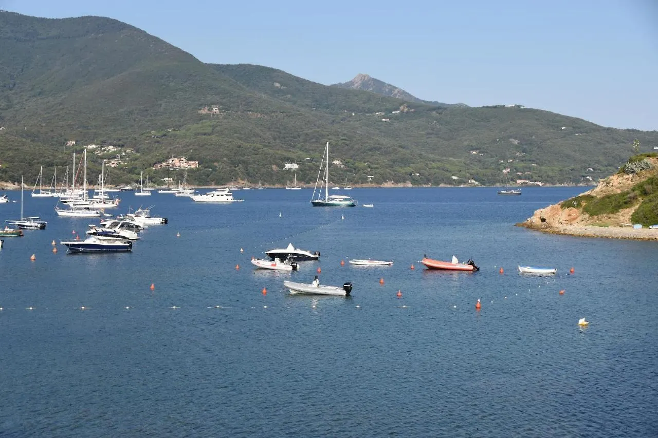 Guest house Villa Villacolle Procchio  Italy
