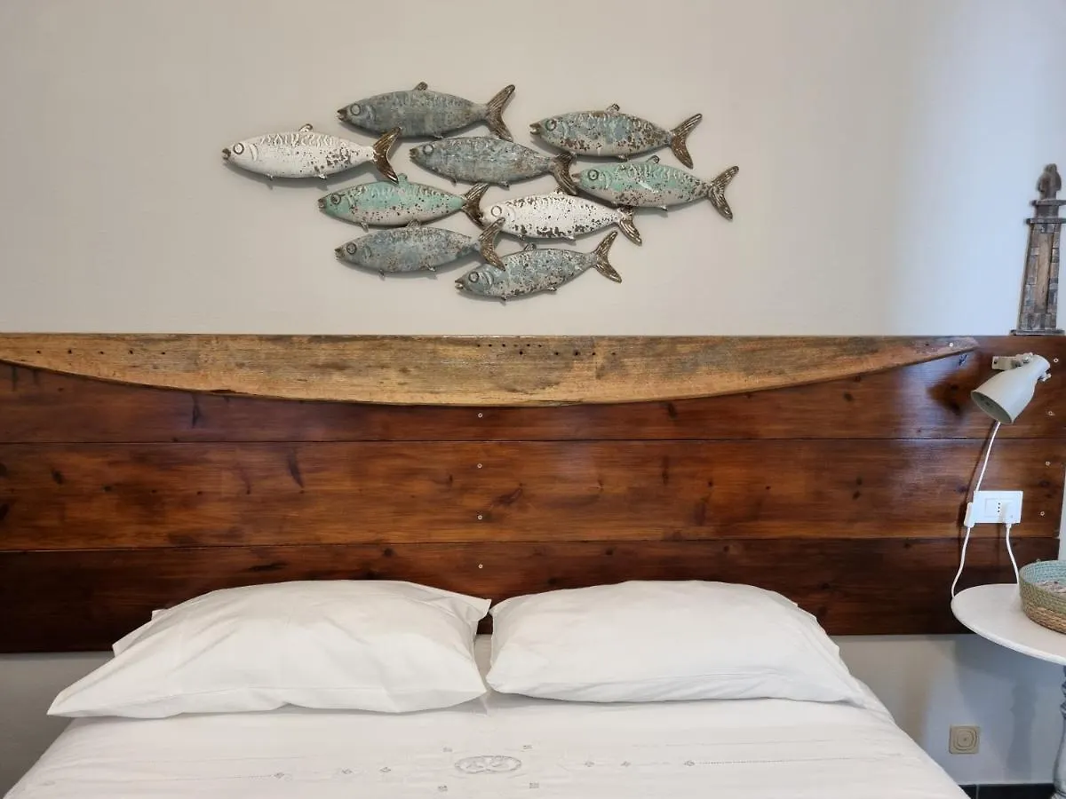 Guest house Villa Villacolle Procchio  Italy