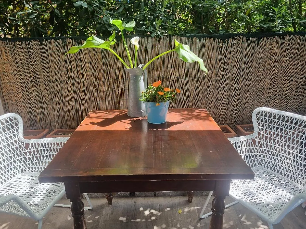 Villa Villacolle Procchio  Guest house